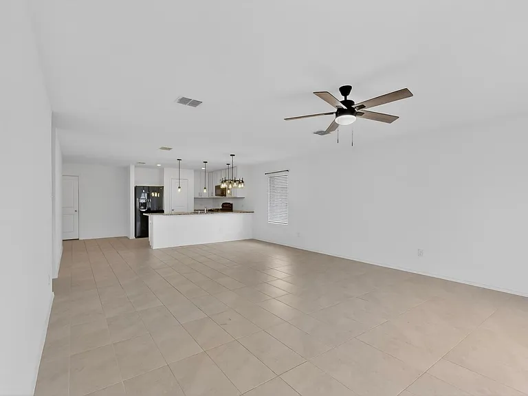 1430 Everett Gardens Way — Photo 9