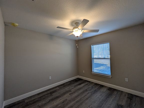 5th image of 8267 N Santos Dr