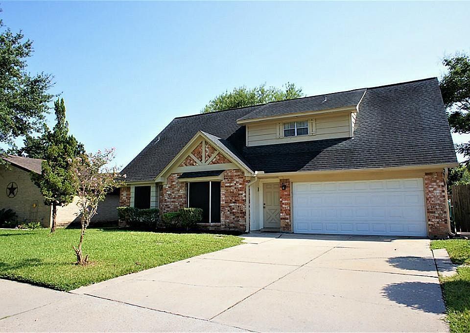 1st image of 15107 Grove Gardens Dr
