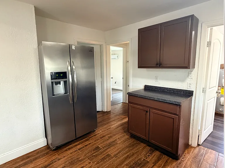 8922 Lynn Ave — Photo 13