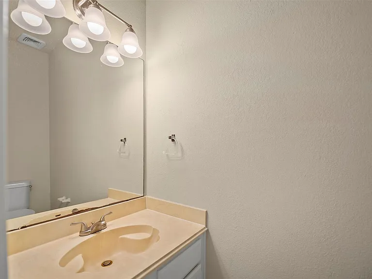 4922 Moss Run Dr — Photo 12