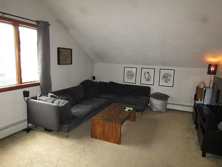 561 Hope St #3 — Photo 8