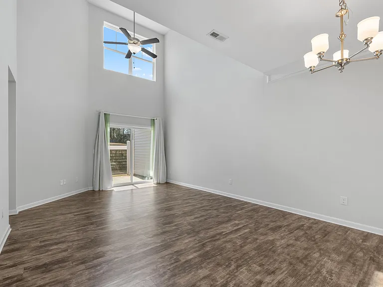104 Muir Way — Photo 12