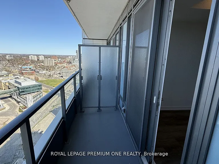 15 Wellington St S #2414 — Photo 27