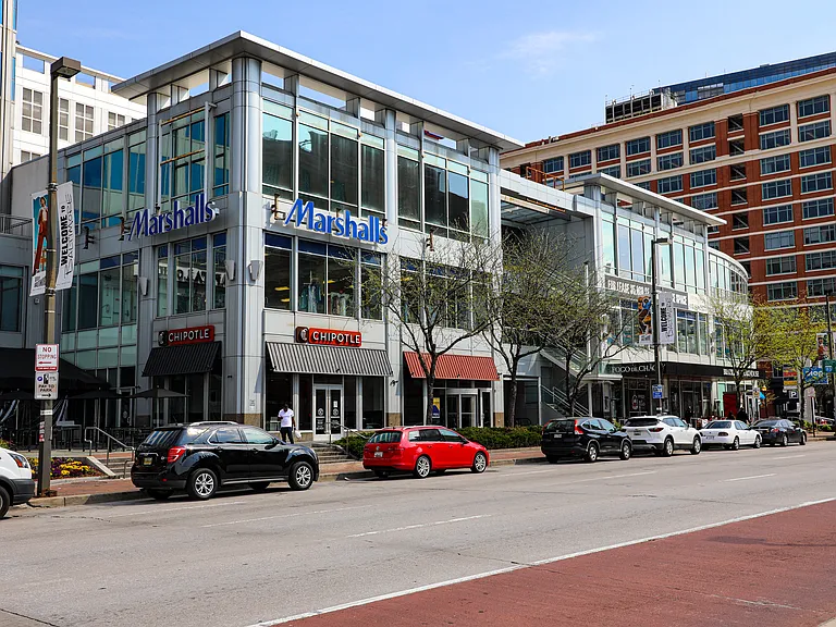 Inner Harbor Shopping Area