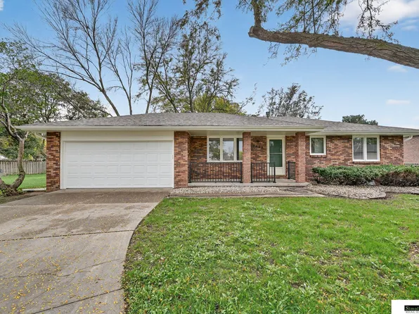 5448 Sugarberry Ct, Lincoln, NE 68516