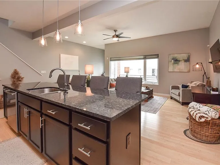 5735 Bridge Ave — Photo 4