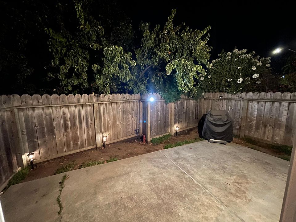 Full size enclosed yard