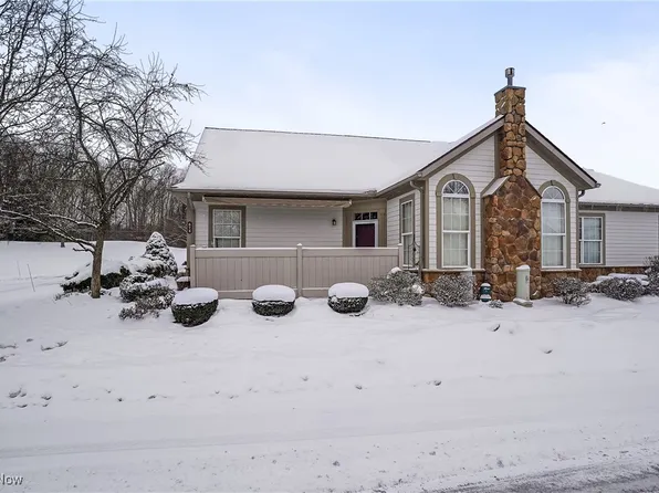 674 Crossings Cir, Tallmadge, OH 44278