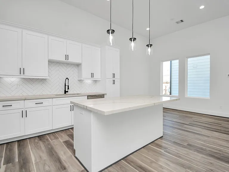 1507 Robin St #B — Photo 9
