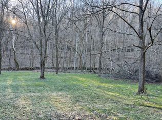 1235 Duffer Hollow Rd, Bethpage, TN 37022