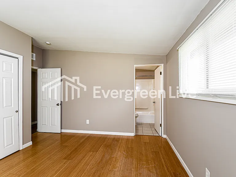 440 Countryside Dr — Photo 11