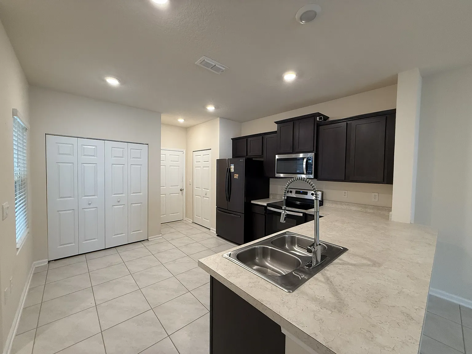 967 Observatory Pkwy — Photo 4