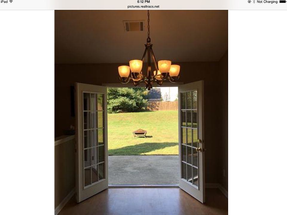 2nd image of 104 Pleasant Ln