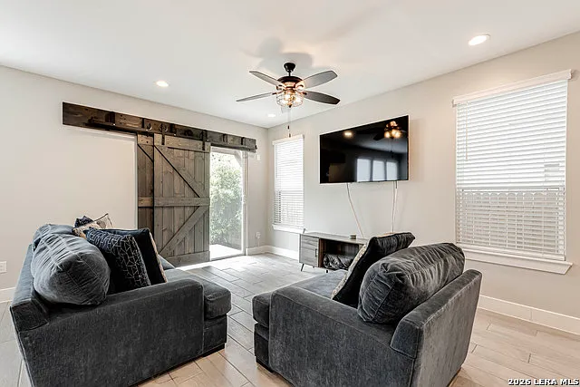 1426 E Sandalwood Ln — Photo 5