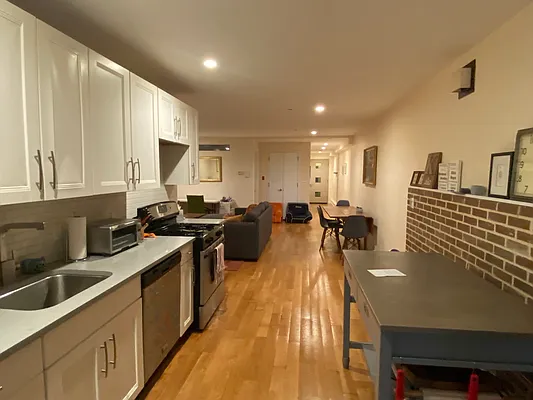 Rented by Compass | media 29