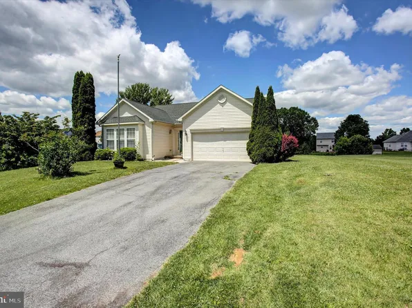 2849 Galaxy Dr #29, Chambersburg, PA 17202