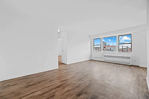 Rented by REAL New York | media 21