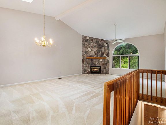 5th image of 2861 E Telluride Dr