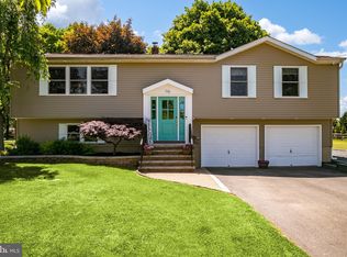 116 Extonville Rd, Trenton, NJ 08620