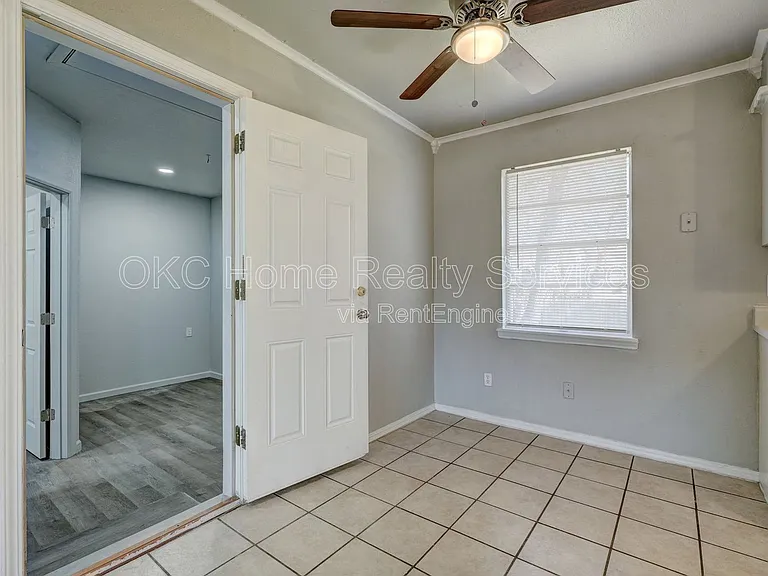 1616 McGregor Dr — Photo 5