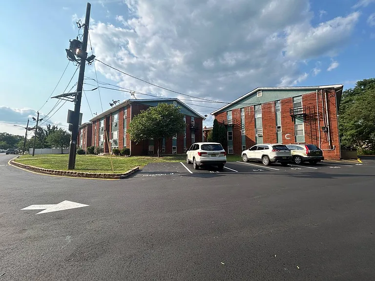 18 Hampton Rd #A10 — Photo 20