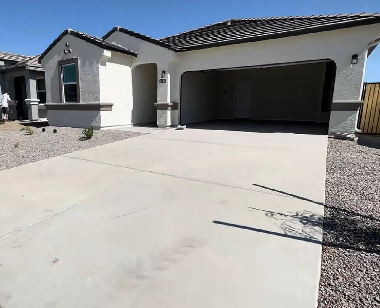 3 bed, 1612 sqft, $2,100 — Photo 1