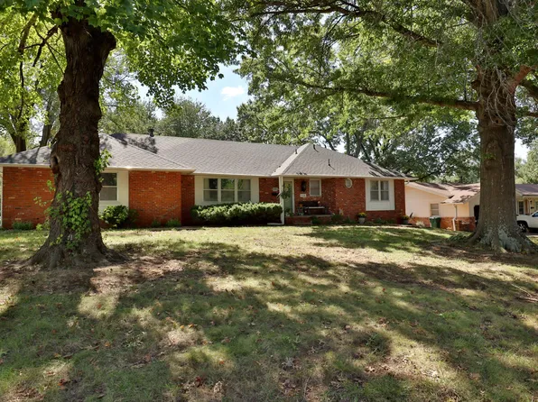 3130 E Lomita Street, Springfield, MO 65804