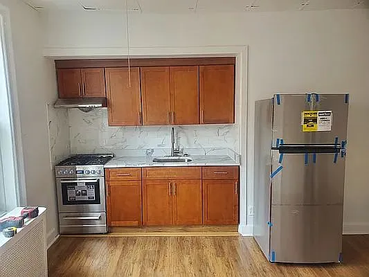 Rented by NYC HOMES 4LESS INC | media 13