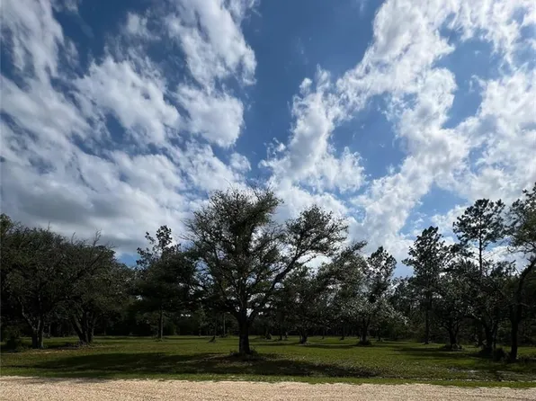 Clear Creek Ln, Covington, LA 70435