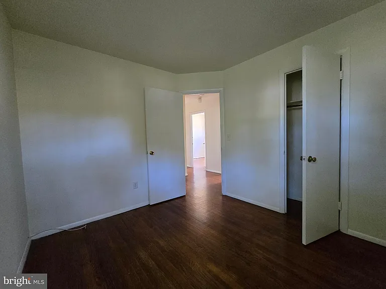 11 Glenwood Dr — Photo 28