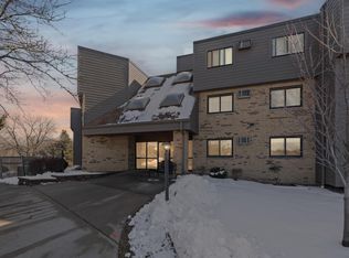 1000 41st Ave NE APT 306, Columbia Heights, MN 55421