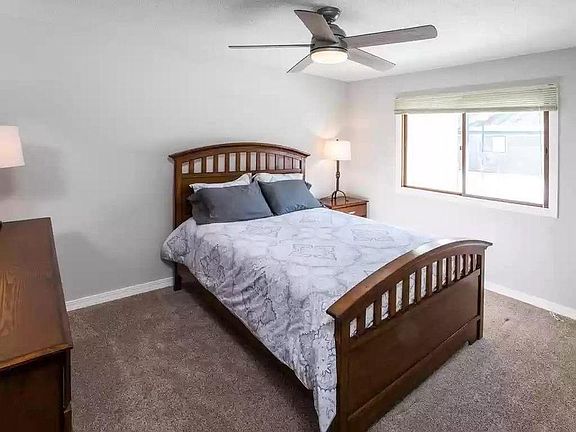 3rd image of 2777 Upland Ln N