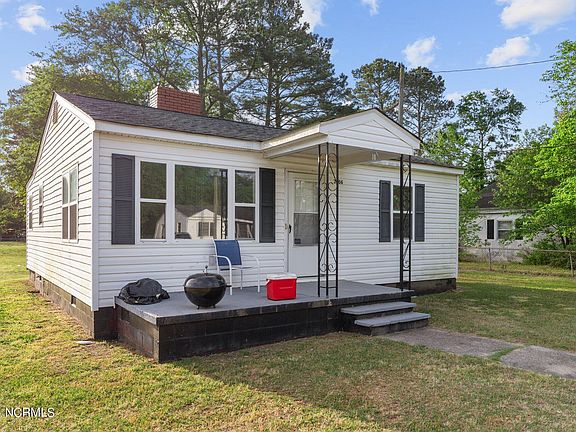 2nd image of 3806 Azalea Street