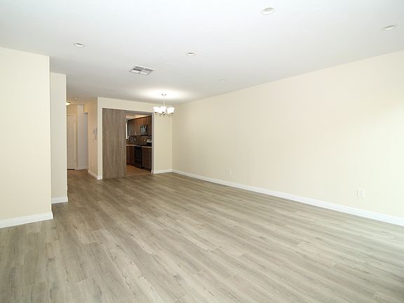 4th image of 632 E Orange Grove Ave APT H
