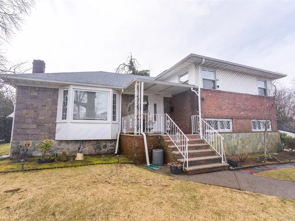 86-34 Francis Lewis Boulevard, Holliswood, NY 11432