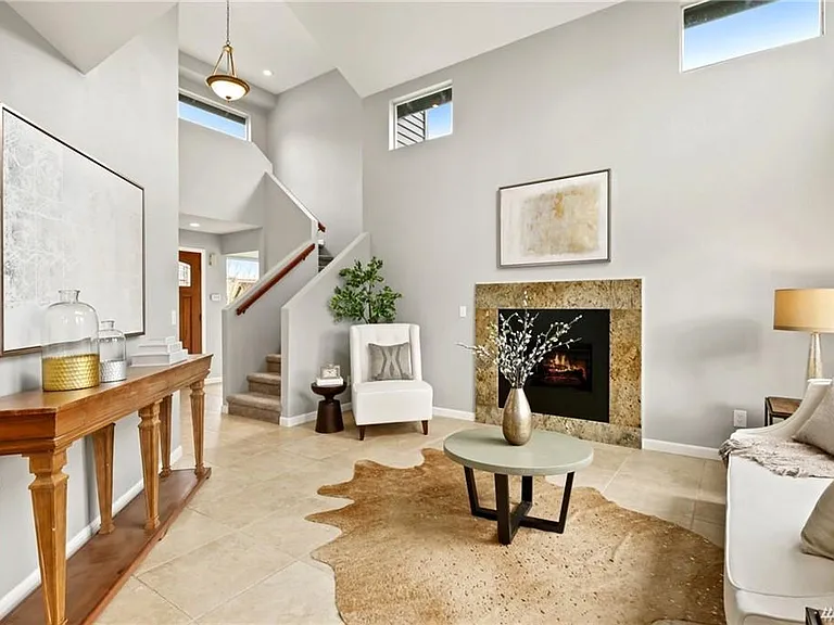 2025 SE 8th Dr — Photo 10