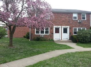 106 Hadley Village Rd, South Hadley, MA 01075