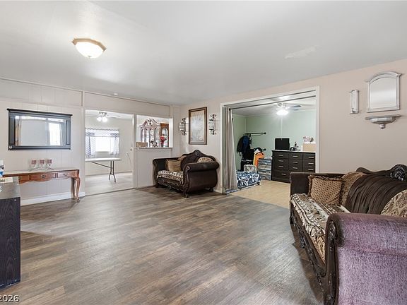 5th image of 2740 Reynolds Ave