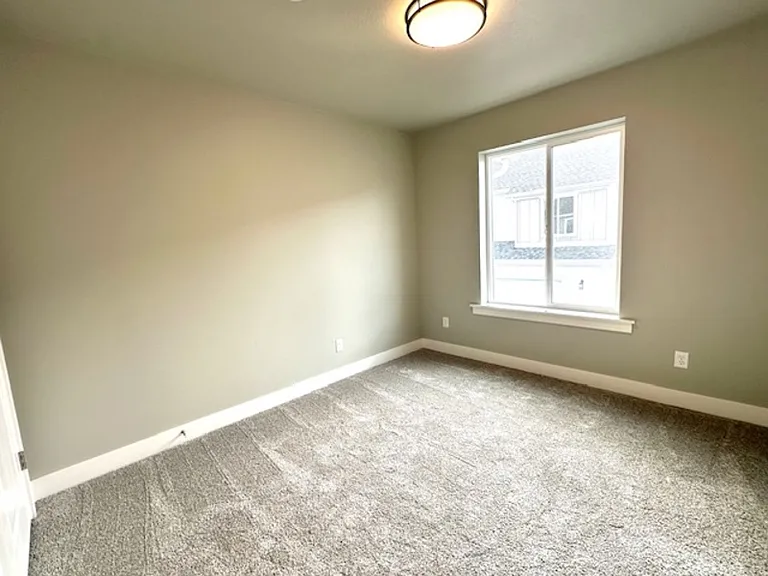 32 E 1225 S — Photo 10