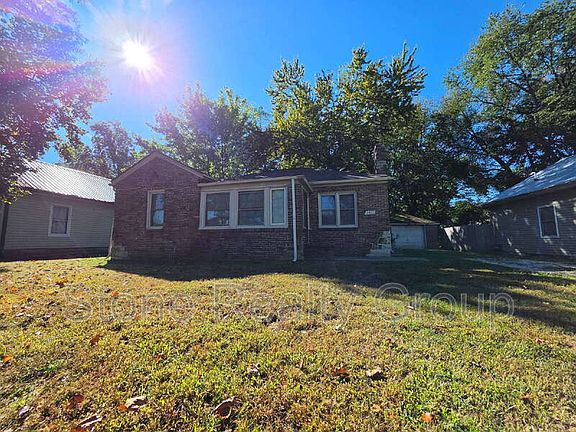 2nd image of 2811 Harrison Ave