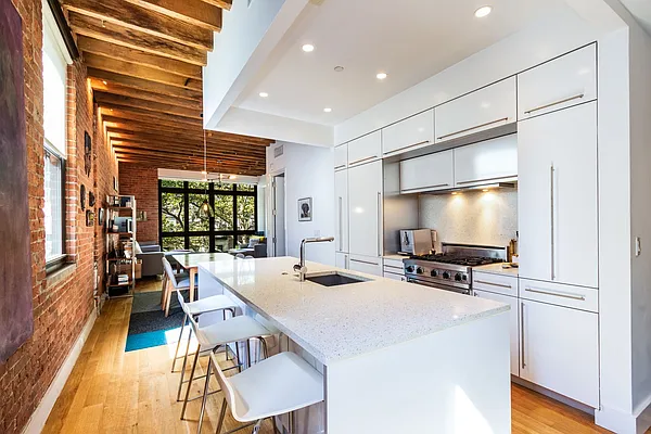 Rented by Brown Harris Stevens | media 7
