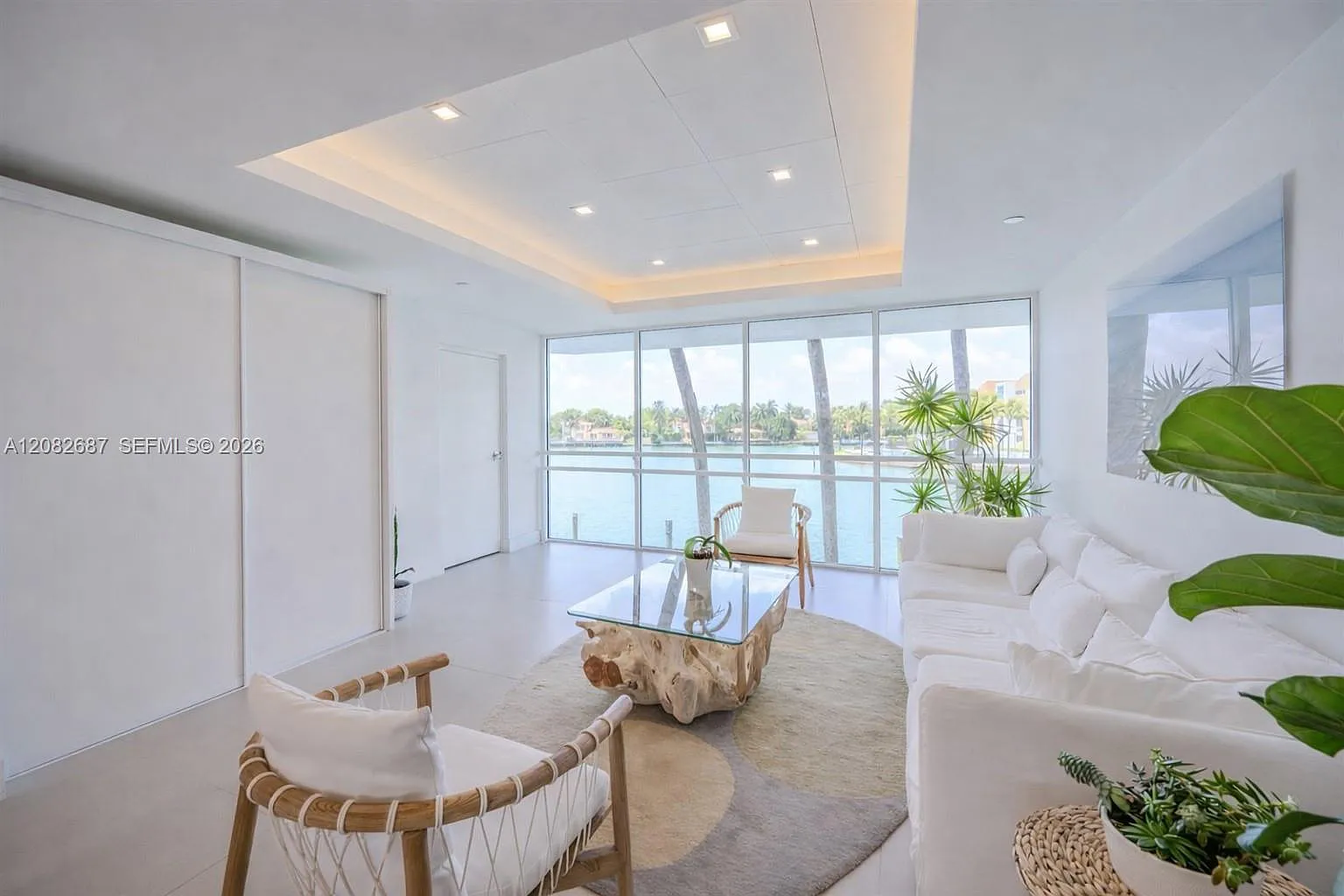 The Grandview Condo — Photo 3