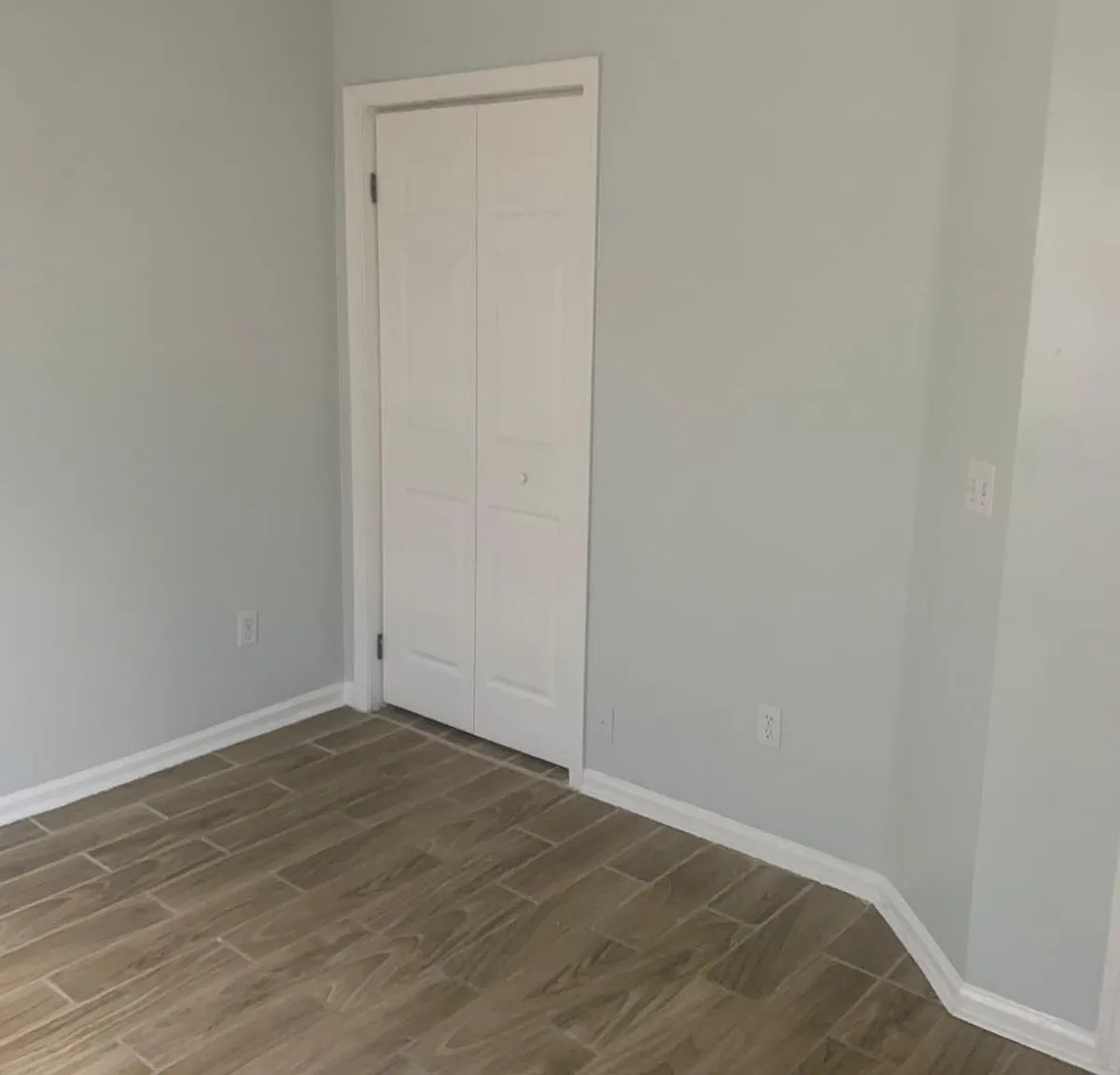 4 bed, 1750 sqft, $1,985 — Photo 2