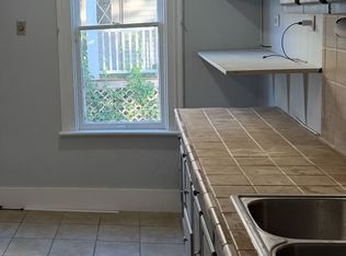 16 Stewart St FLOOR 1, Amsterdam, NY 12010