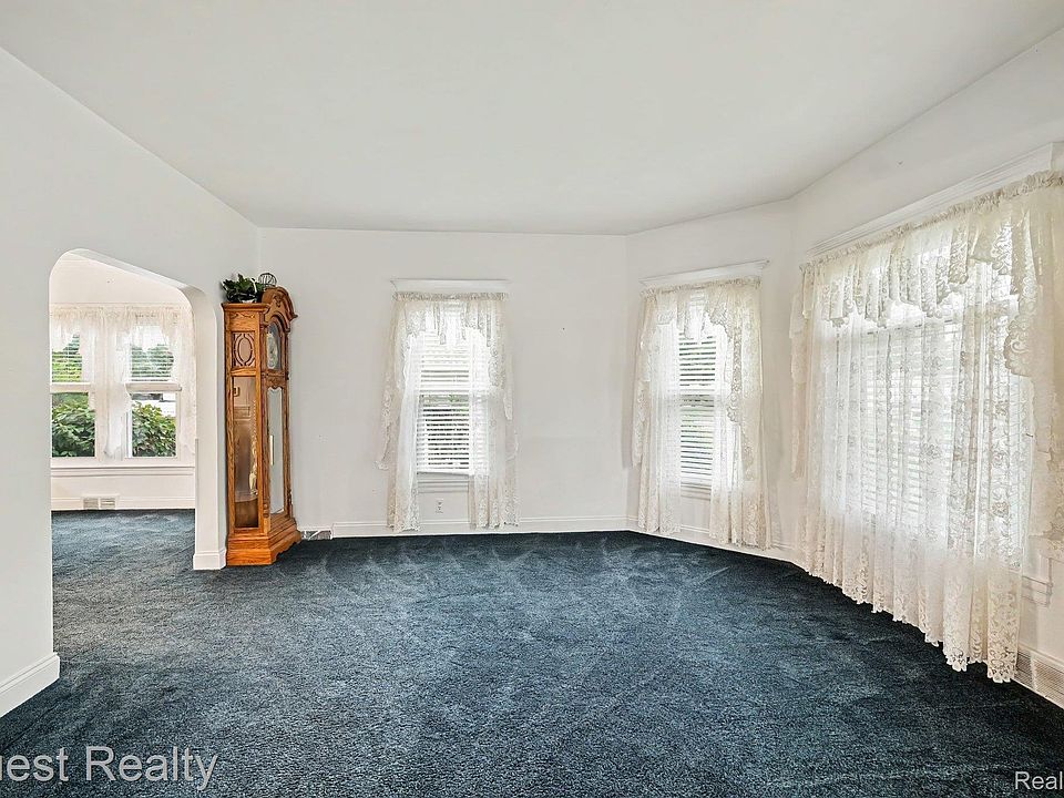 499 Allen Ave, photo 7