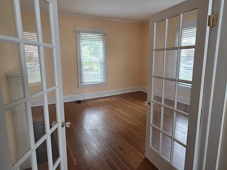 321 Pine St — Photo 17