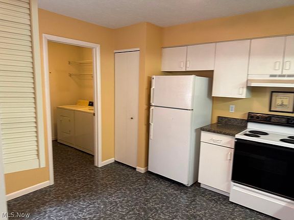 3rd image of 1449 Iris Glen Dr