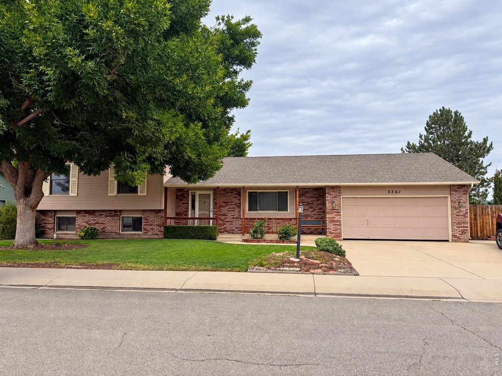3361 Honey Locust Dr