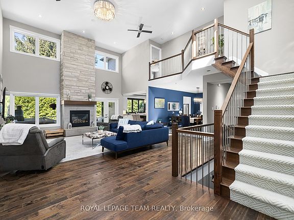 5th image of 60 De La Rive Dr